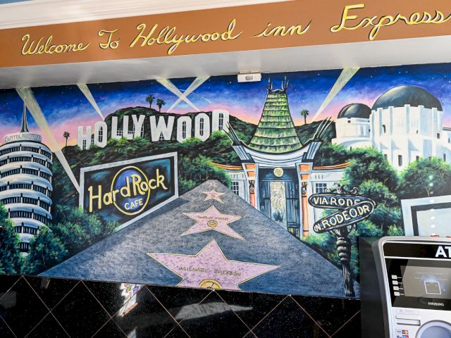 Hollywood Inn Express North — gallery preview 2
